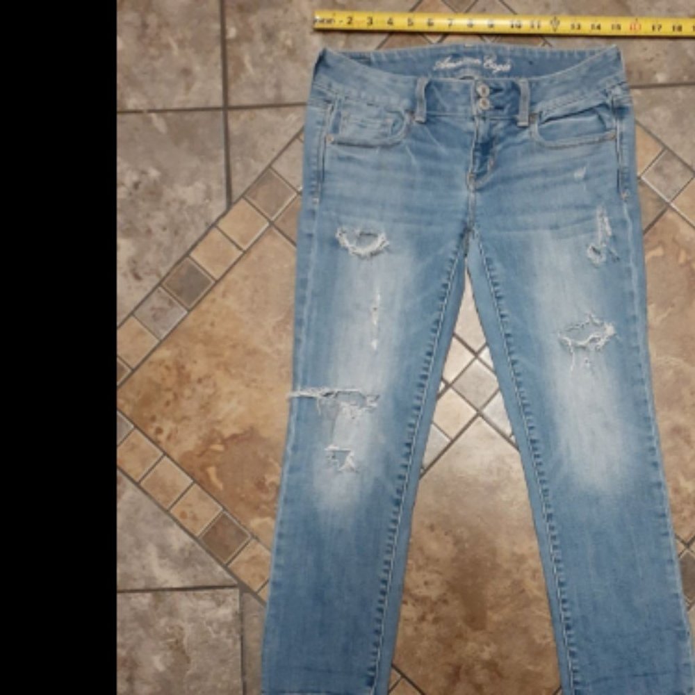 American Eagle Capris
